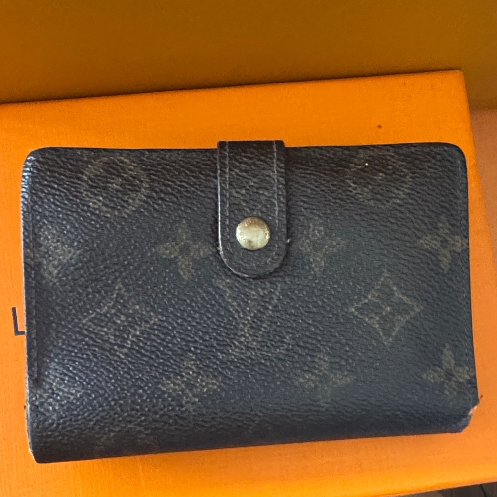 Louis Vuitton Monogram Wallet Bundle – Vintage, Functional, Authentic Set of 2